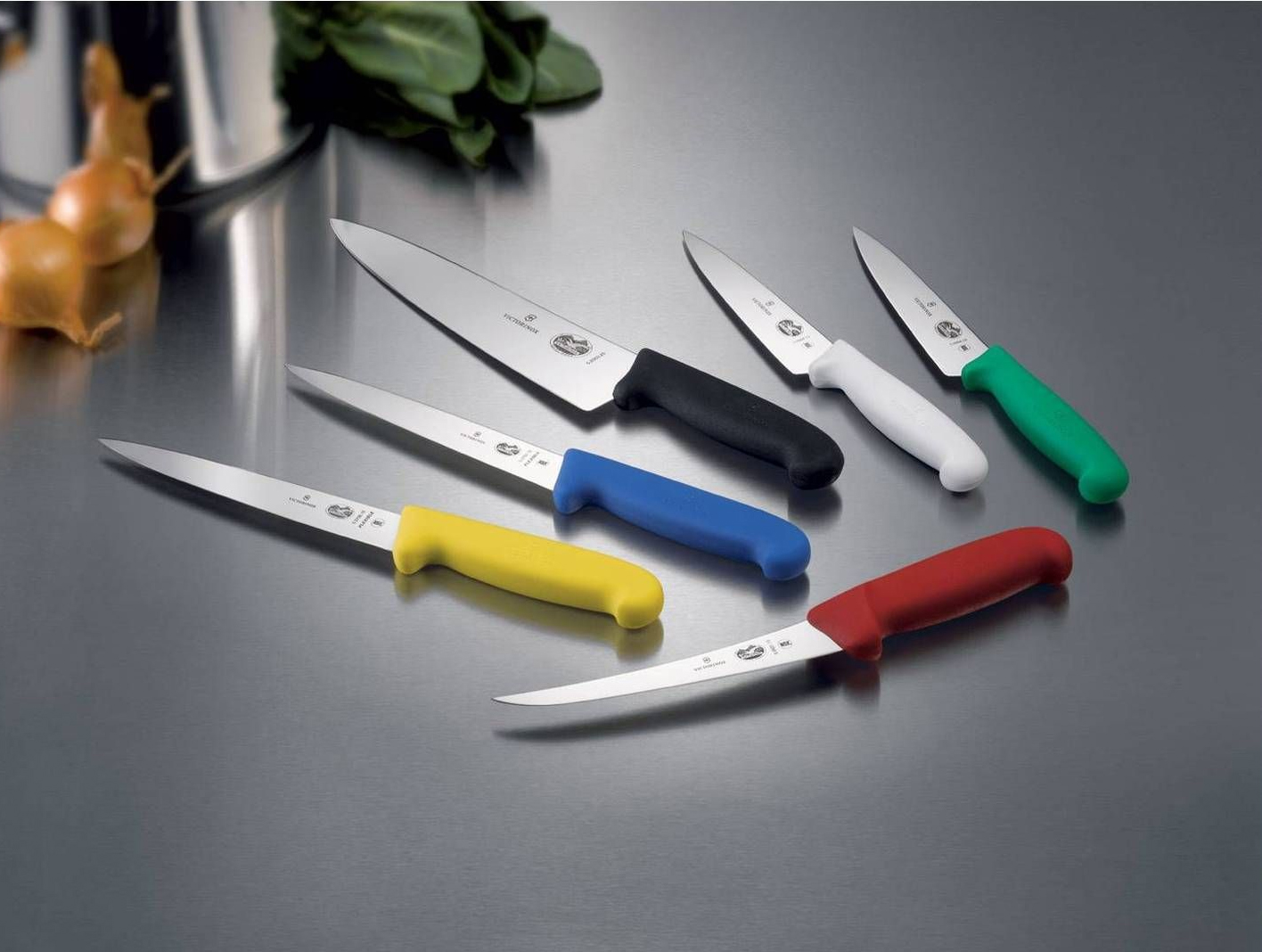 Victorinox Fibrox Μαχαίρι Κρέατος Μυτερό Με Κόκκινη Λαβή 22 εκ Victorinox Fibrox Μαχαίρι Κρέατος Μυτερό Με Κόκκινη Λαβή 22 εκ